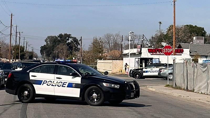 Bakersfield’da Korku Dolu Saatler: Banka Şubesinde Rehin Alma Krizi Sürüyor