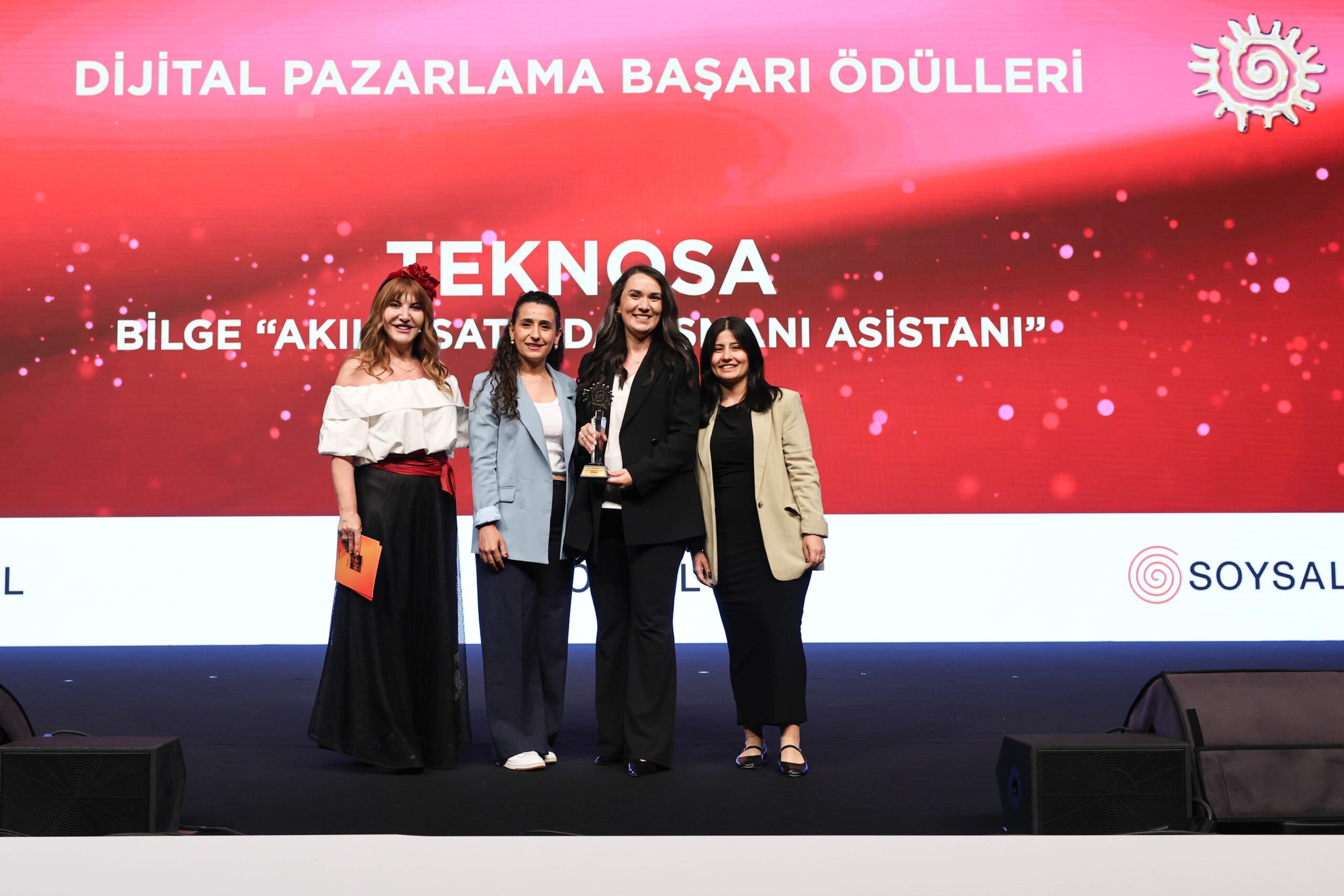 Teknosa’ya Dijital Başarı Ödülü: Yapay Zekâ Destekli “Bilge” Projesi Öne Çıktı