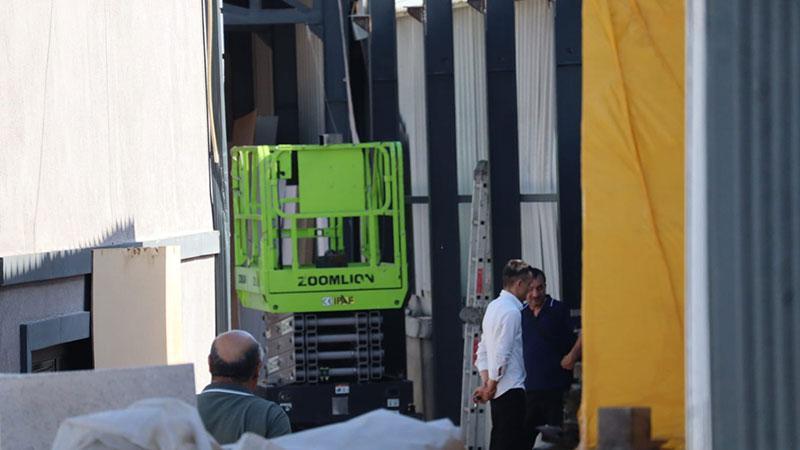 Depoda Yük Asansörü Faciası: 6 İşçi Yaralandı