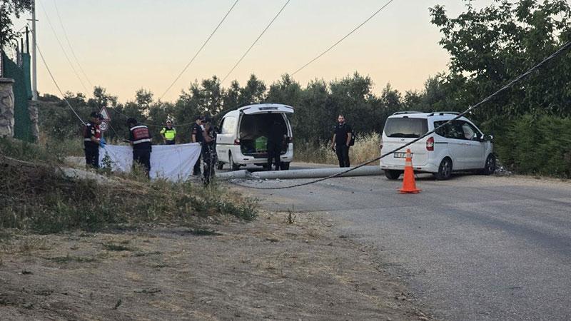 Yardım Etmek İsterken Yüksek Gerilim Hattına Kapılan Sürücü Hayatını Kaybetti