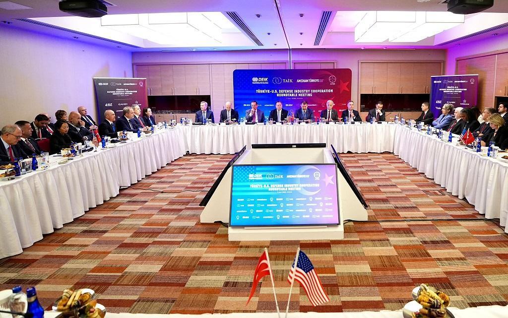 CANiK NATO Zirvesi’ne Damga Vurdu: “100 Milyar Dolarlık Ticaret Hedefine Tam Destek!”