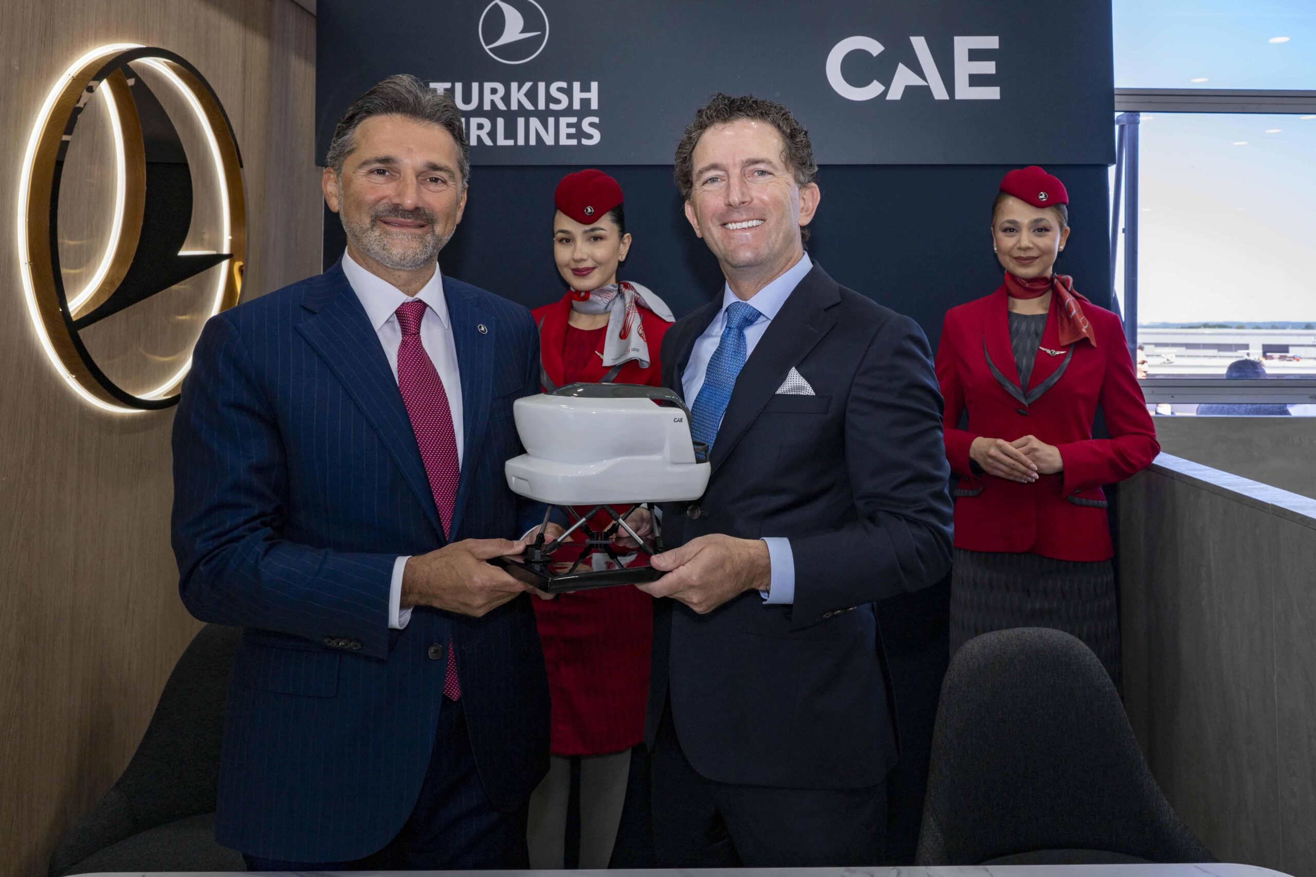 THY’den pilot eğitimine dev yatırım: CAE ile yeni simülatör anlaşması