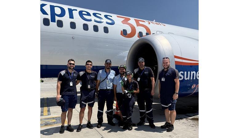SunExpress CEO’su teknik ekiple çalıştı: Uçuş güvenliğini yerinde deneyimledi