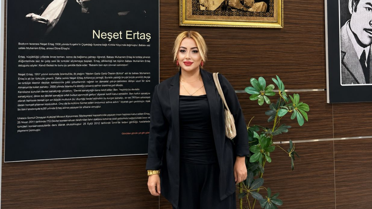 DENİZ ATAŞ, TÜRK HALK MÜZİĞİNDE YÜKSELİŞİNİ SÜRDÜRÜYOR