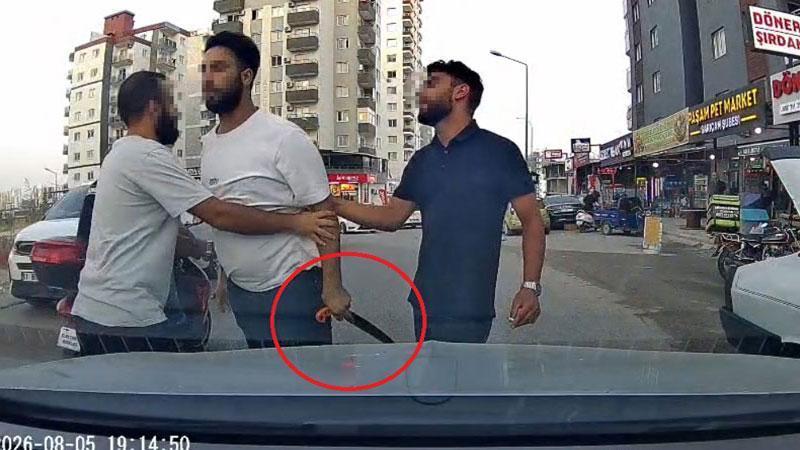 Trafikte Testereyle Dehşet: Sürücü Tutuklandı