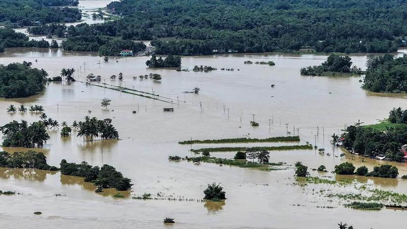 FİLİPİNLER’DE SİKLON VE MUSON YAĞMURLARI CAN ALDI: 12 ÖLÜ, 8 KAYIP