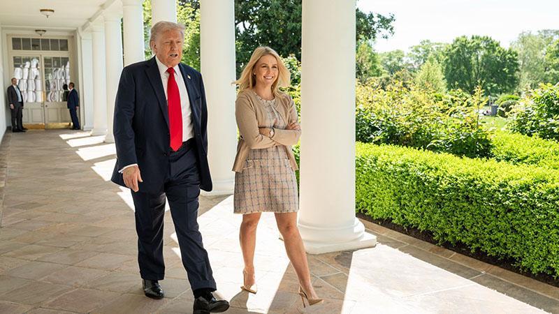 Trump Duyurdu: Beyaz Saray Sözcüsü Karoline Leavitt Görevinden Ayrılıyor