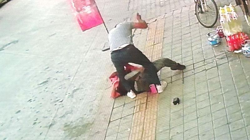 Kütahya’da eski eş dehşeti: Kadın sokakta bıçaklandı