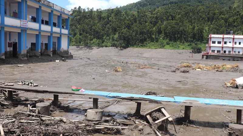 Nepal’deki sel felaketinde can kaybı 734’e yükseldi
