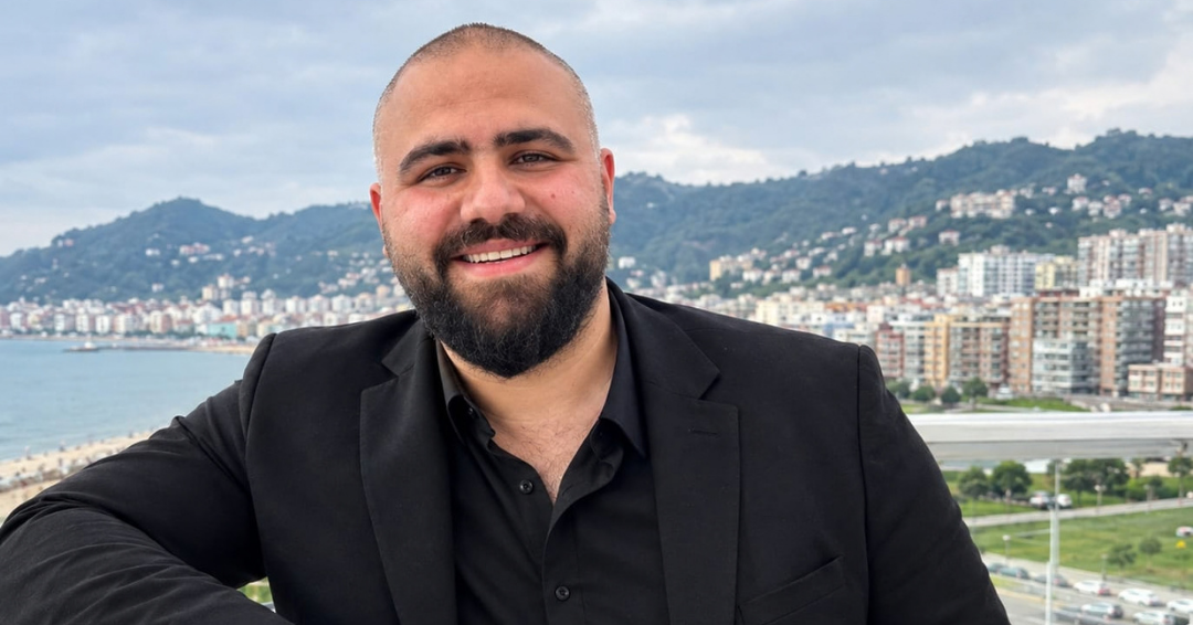 Facebook’tan Global Dijital Sahneye: Yaşar Çolak’ın Sosyal Medya Serüveni
