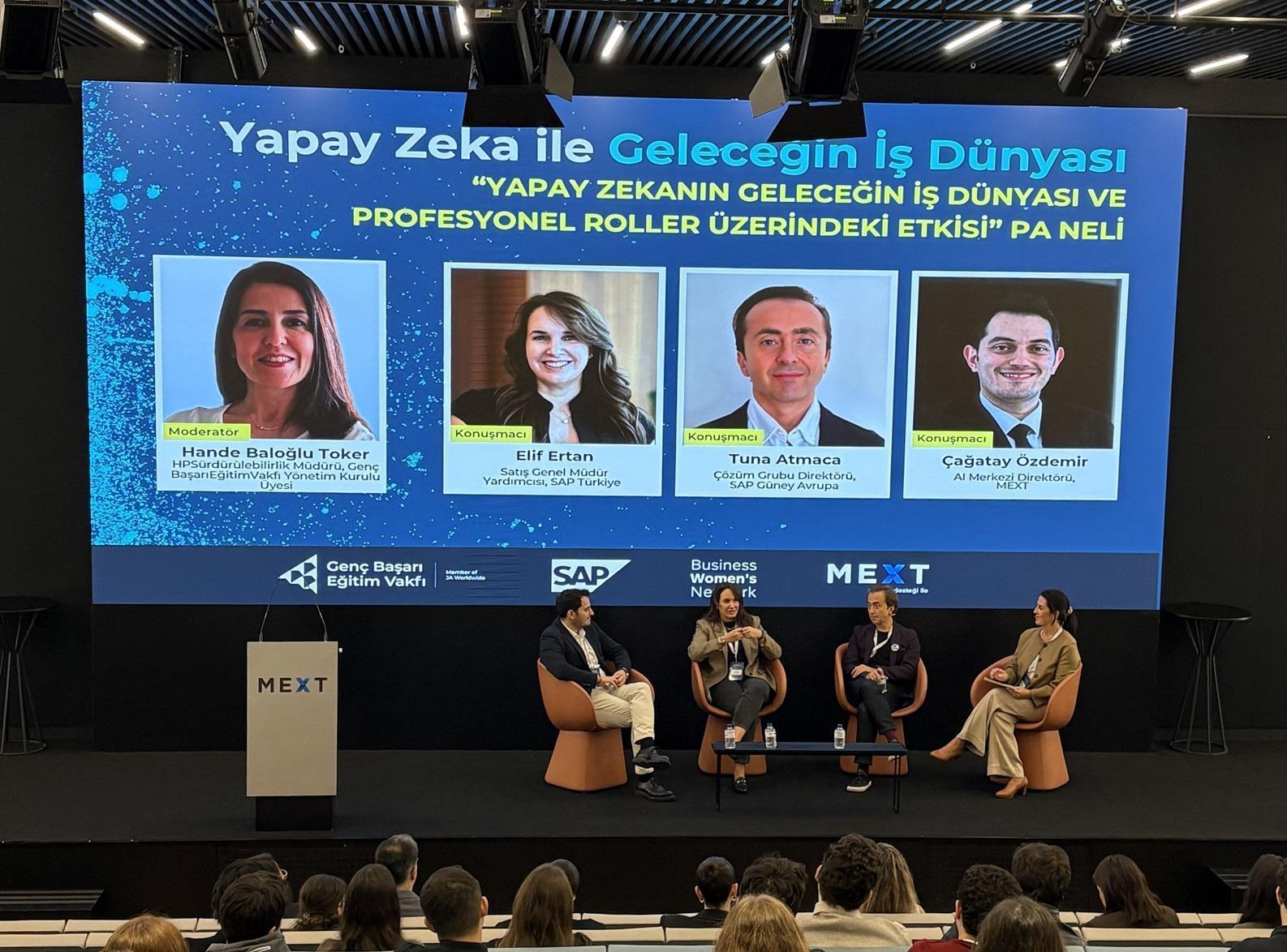 130 genç yapay zekayla geleceğin iş dünyasına hazırlandı