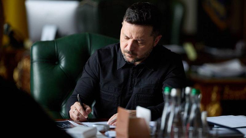 Zelenskiy’den Trump’ın Rusya ile Yakıt Anlaşmasına Tepki: “Savaşı Uzatır”